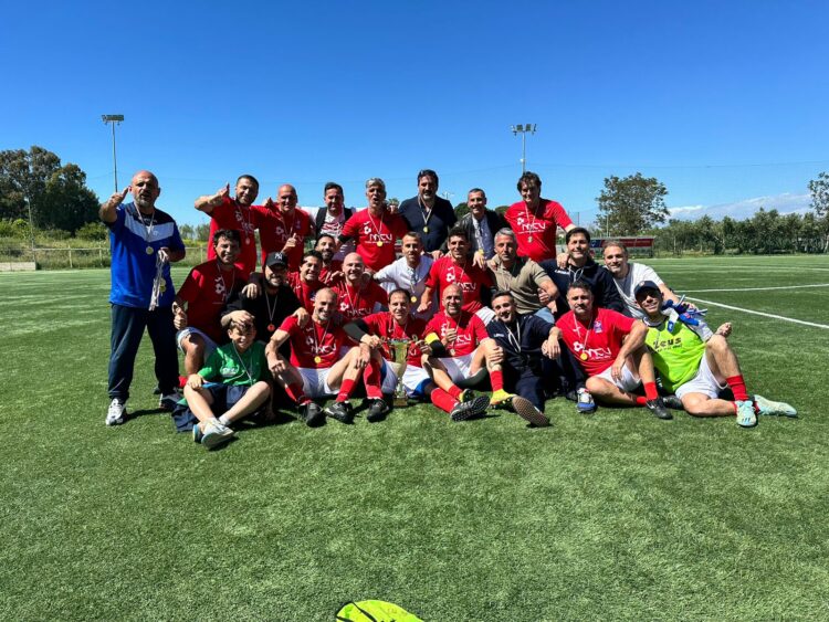 Liccardi straordinario: Mcv Emirates Fmf, la Coppa Amatori 40 è tua! Alfano: “Il giusto premio per questo gruppo”. Il fair play di D’Elia: “Hanno meritato e sono persone perbene”